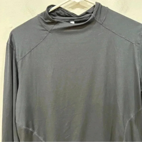 🍁 Fabletics black Phoenix Long-Sleeve Top Large - Picture 9 of 13